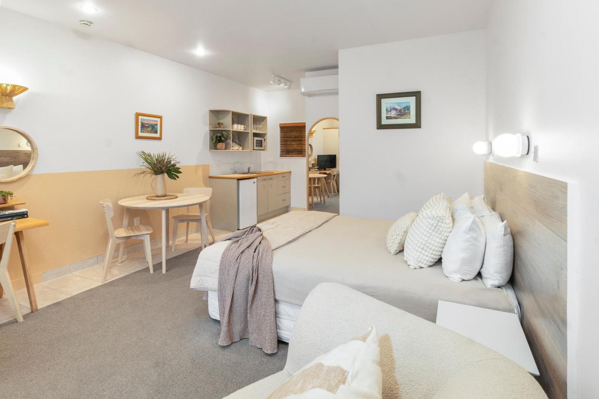 Asure Admirals View Motel Пейхия Экстерьер фото