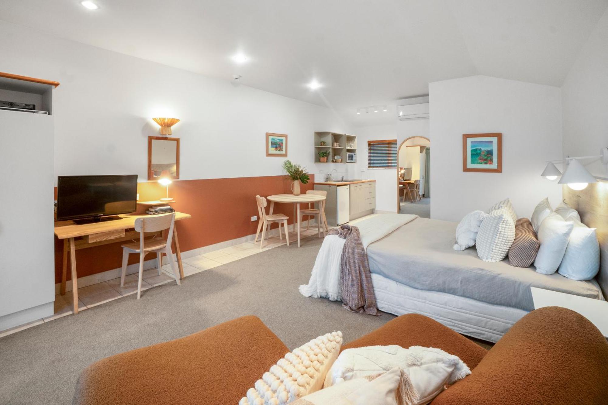 Asure Admirals View Motel Пейхия Экстерьер фото